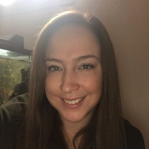 Meet your Posher, Deborah